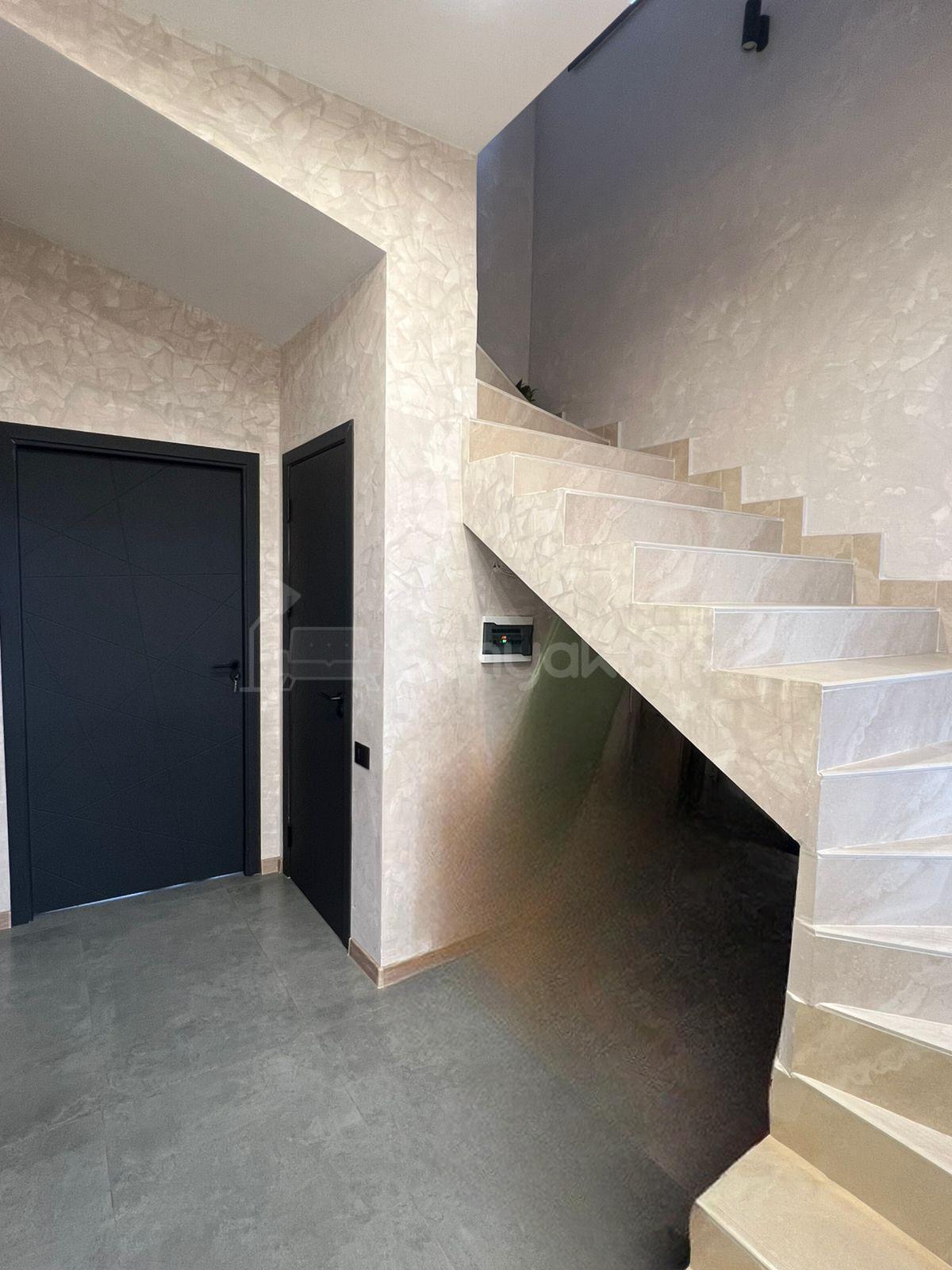 5 Սենյականոց Սեփական Տուն, 170քմ, Կապիտալ Վերանորոգված