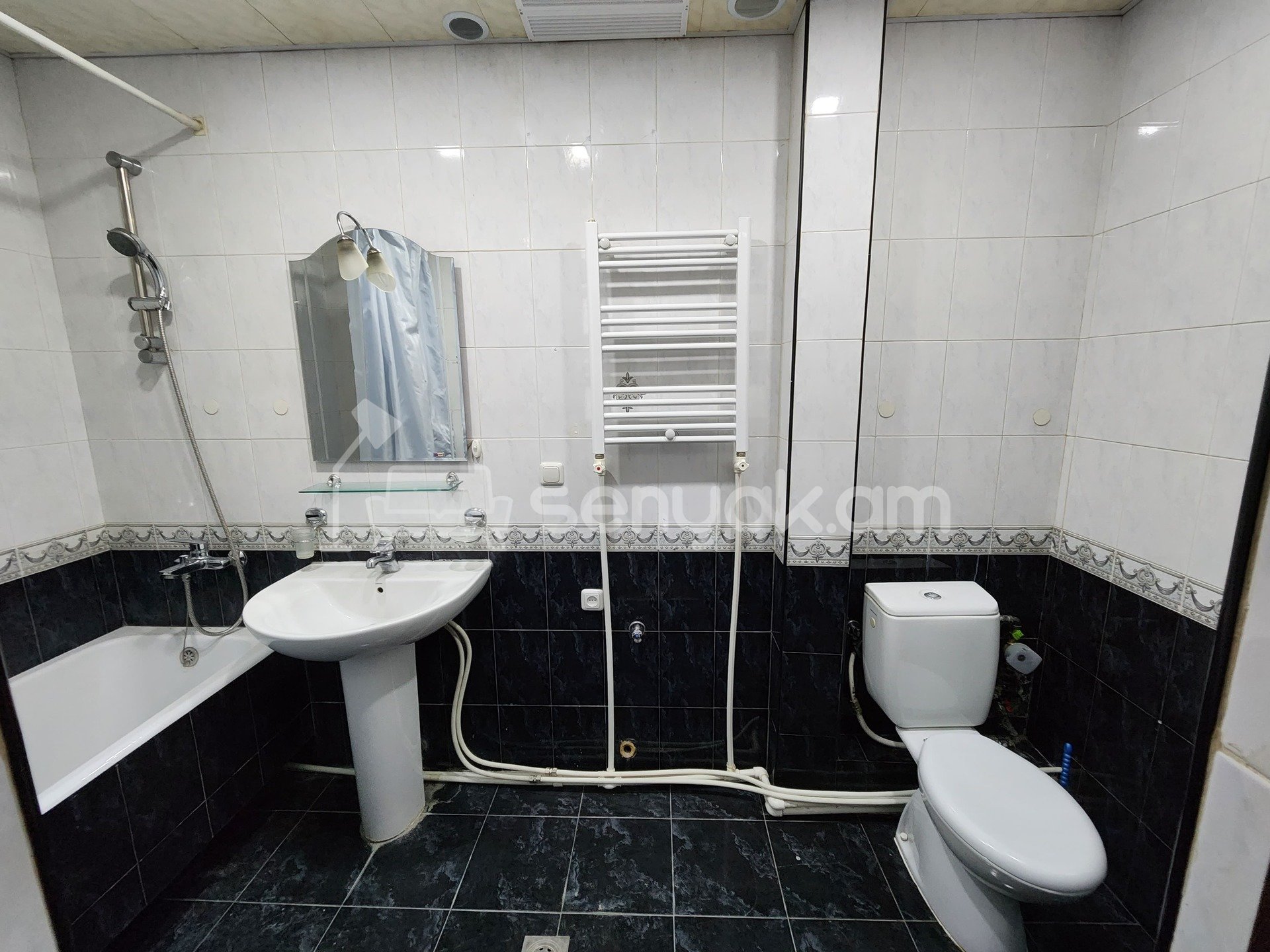 2 Սենյականոց Բնակարան Քարե Շենքում, 58քմ, 4/5 հարկ, Կապիտալ Վերանորոգված, Կահավորված, Արևկող