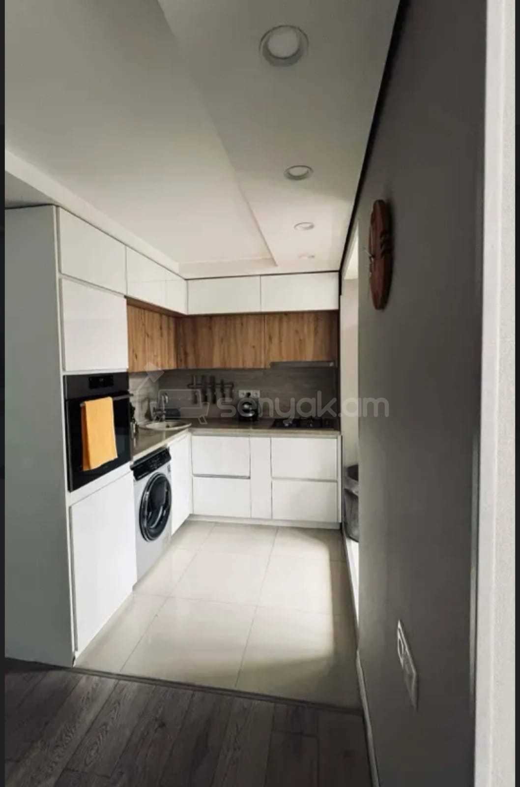 3 Սենյականոց Բնակարան, 74քմ, 3/5 հարկ, Դիզայներական Վերանորոգված