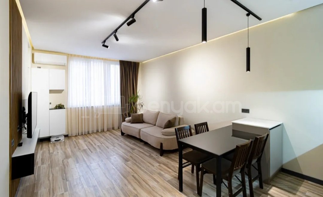 3 Սենյականոց Բնակարան, 70քմ, 12/13 հարկ, Դիզայներական Վերանորոգված