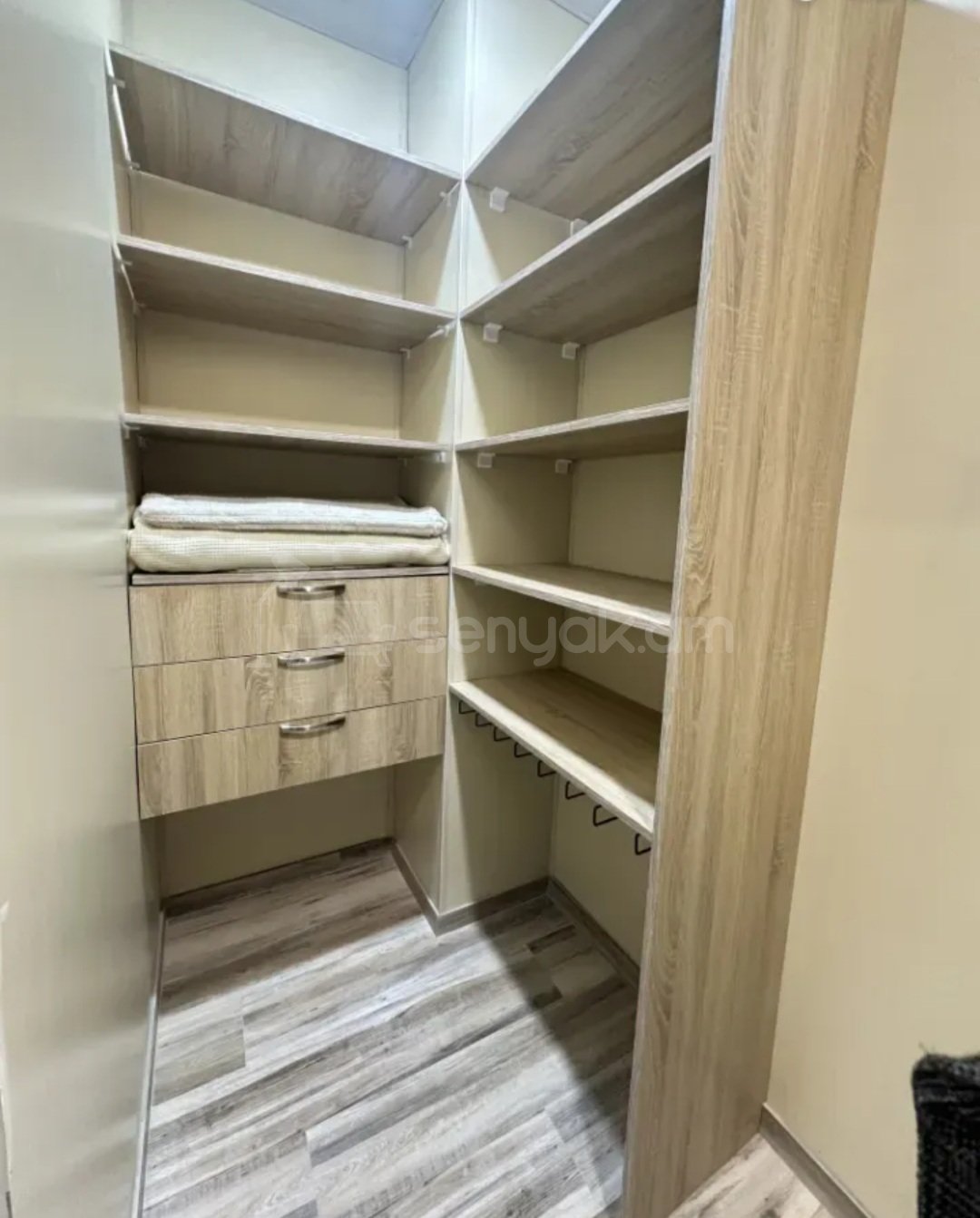 3 Սենյականոց Բնակարան, 70քմ, 12/13 հարկ, Դիզայներական Վերանորոգված