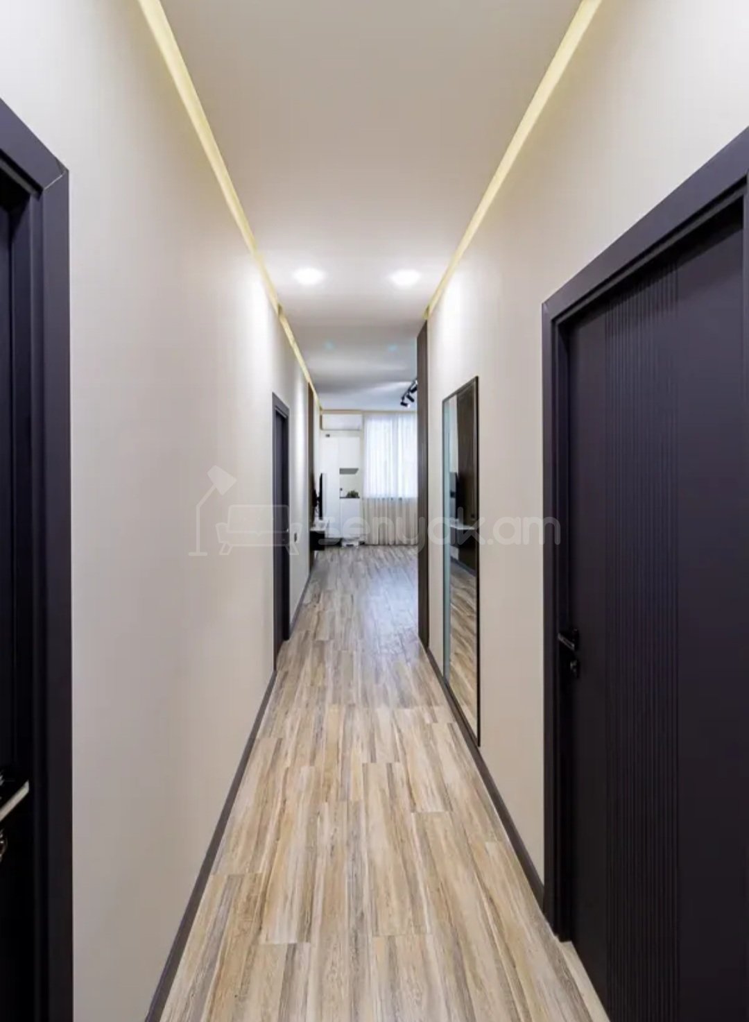 3 Սենյականոց Բնակարան, 70քմ, 12/13 հարկ, Դիզայներական Վերանորոգված