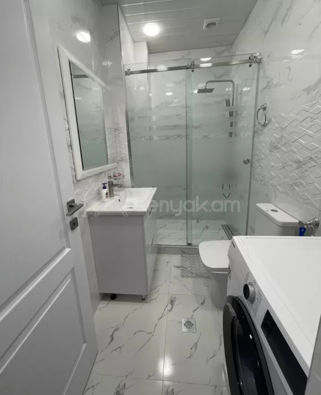 3 Սենյականոց Բնակարան, 68քմ, 1/12 հարկ, Դիզայներական Վերանորոգված