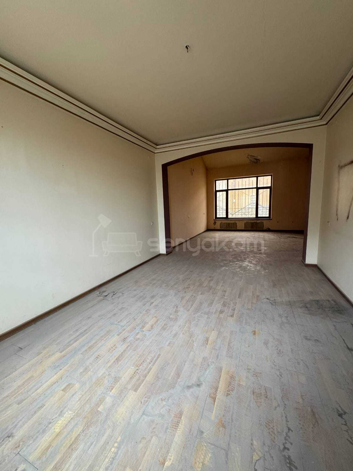 8 Սենյականոց Շքեղ Առանձնատուն, 425քմ, Լողավազանով, Ավտոտնակով