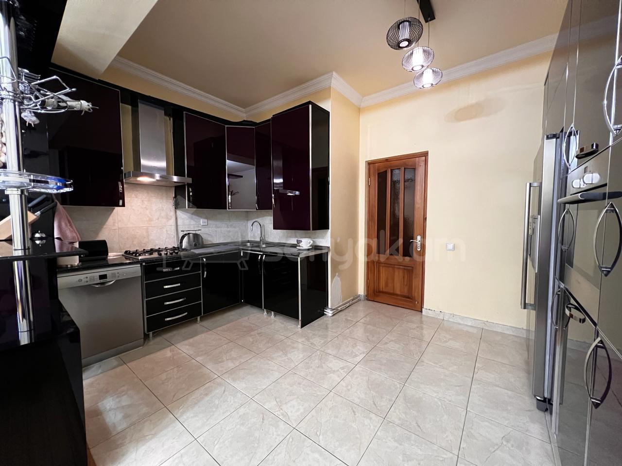 3 Սենյականոց Բնակարան Նորակառույցում, 105քմ, 10/14 հարկ, Կապիտալ Վերանորոգված