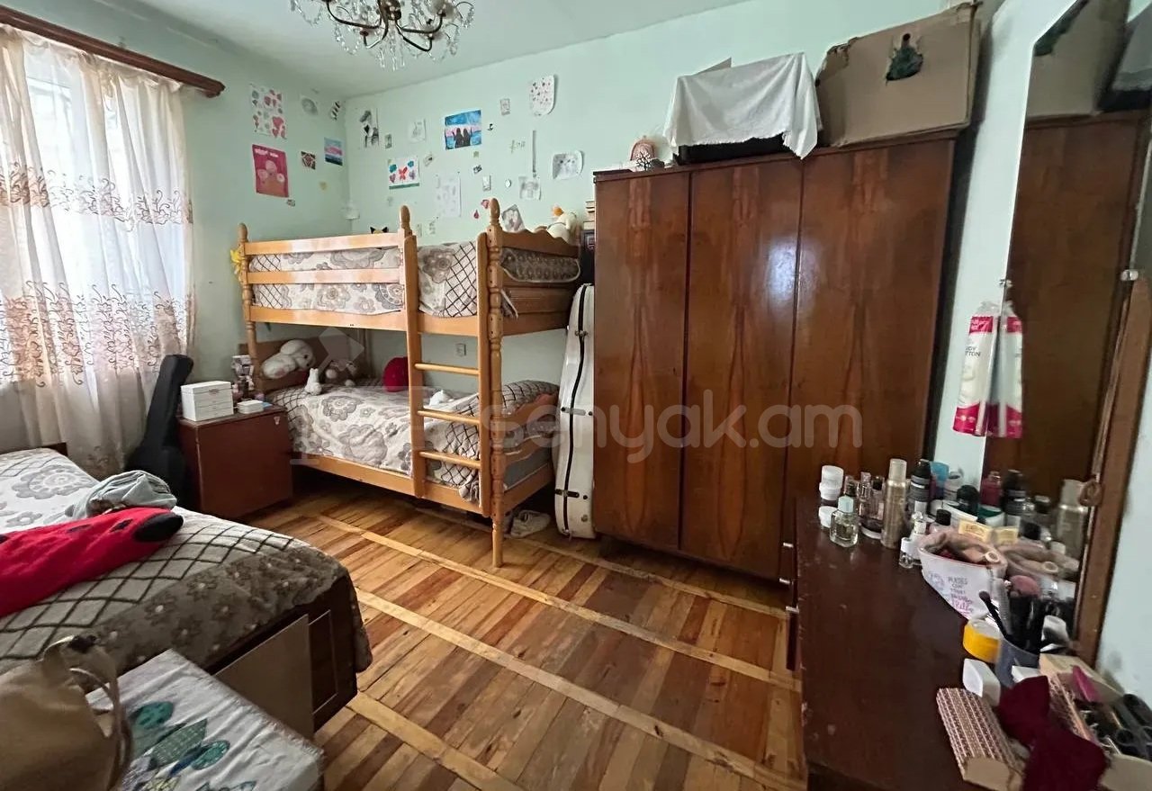 3 Սենյականոց Բնակարան, 64քմ, 1/9 հարկ, Պետական Վիճակում