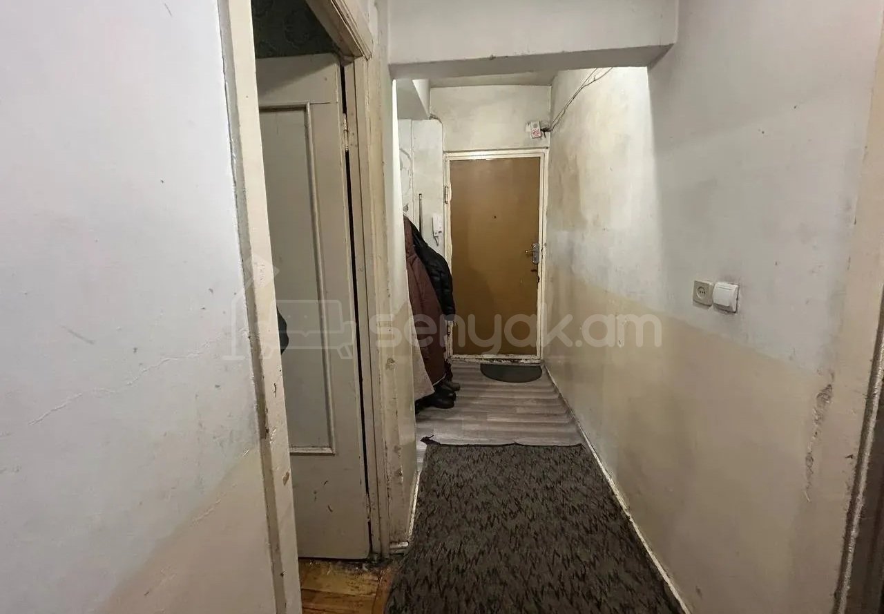 3 Սենյականոց Բնակարան, 64քմ, 1/9 հարկ, Պետական Վիճակում