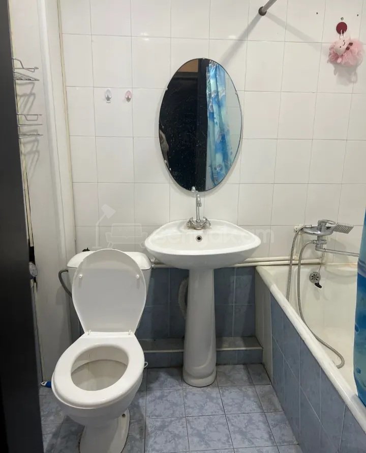 1 Սենյականոց Բնակարան Քարե Շենքում, 44քմ, 4/5 հարկ, Դիզայներական Վերանորոգված