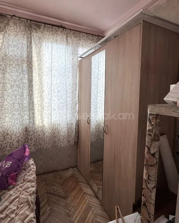 2 Սենյականոց Բնակարան Քարե Շենքում, 37քմ, 5/5 հարկ, Զրոյական Վիճակում