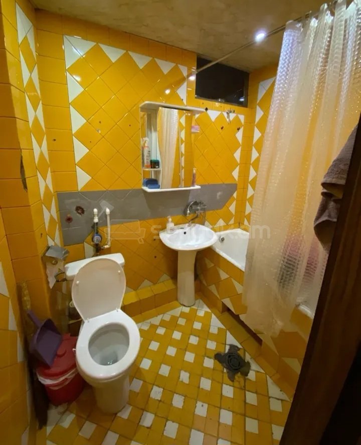 3 Սենյականոց Բնակարան Քարե Շենքում, 75քմ, 1/5 հարկ, Կոսմետիկ Վերանորոգված