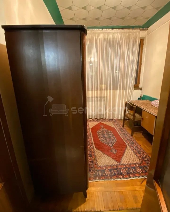 3 Սենյականոց Բնակարան Քարե Շենքում, 75քմ, 1/5 հարկ, Կոսմետիկ Վերանորոգված