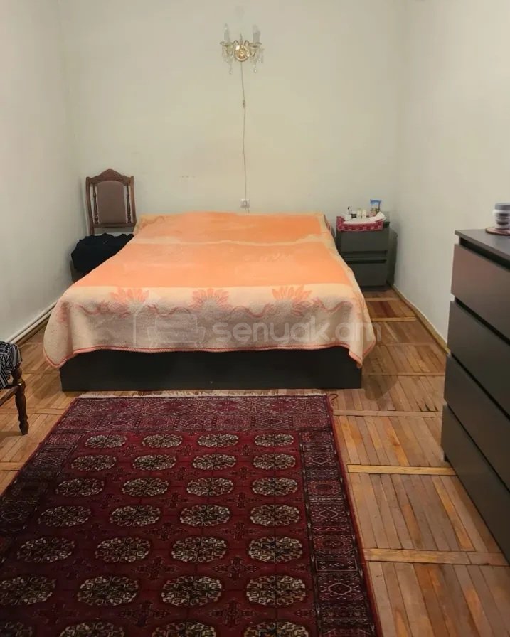 3 Սենյականոց Բնակարան Քարե Շենքում, 77քմ, 5/5 հարկ, Կոսմետիկ Վերանորոգված