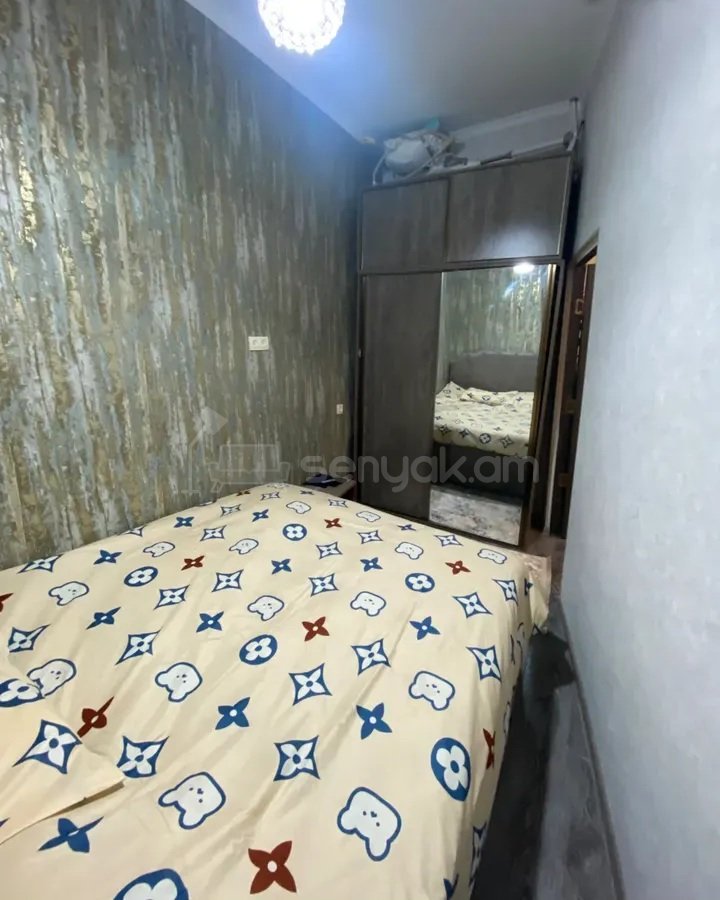 2 Սենյականոց Բնակարան Քարե Շենքում, 33քմ, 4/4 հարկ, Կապիտալ Վերանորոգված