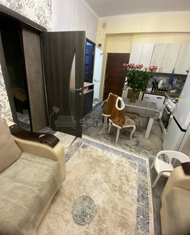 2 Սենյականոց Բնակարան Քարե Շենքում, 33քմ, 4/4 հարկ, Կապիտալ Վերանորոգված