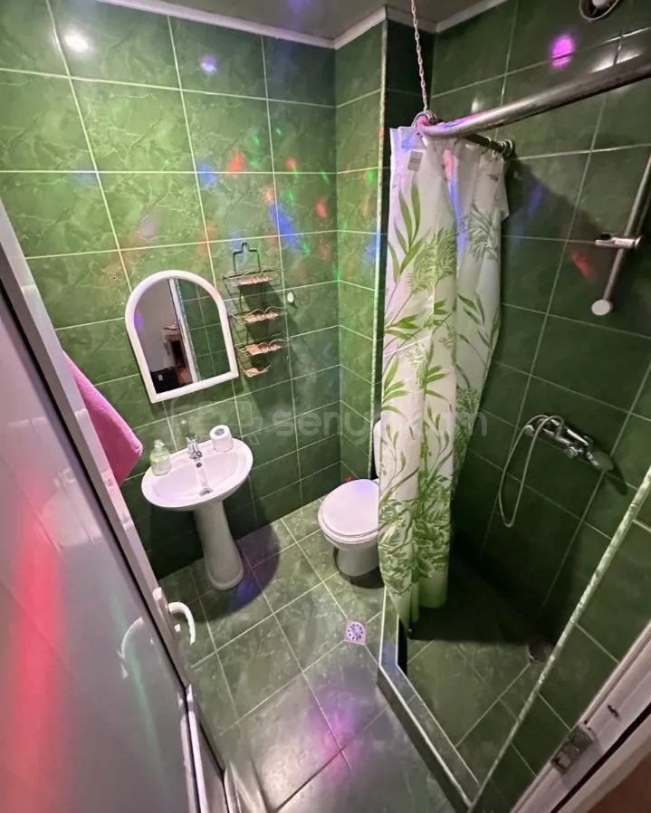 1 Սենյականոց Բնակարան Քարե Շենքում, 35քմ, 3/4 հարկ, Կոսմետիկ Վերանորոգված, Կահավորված