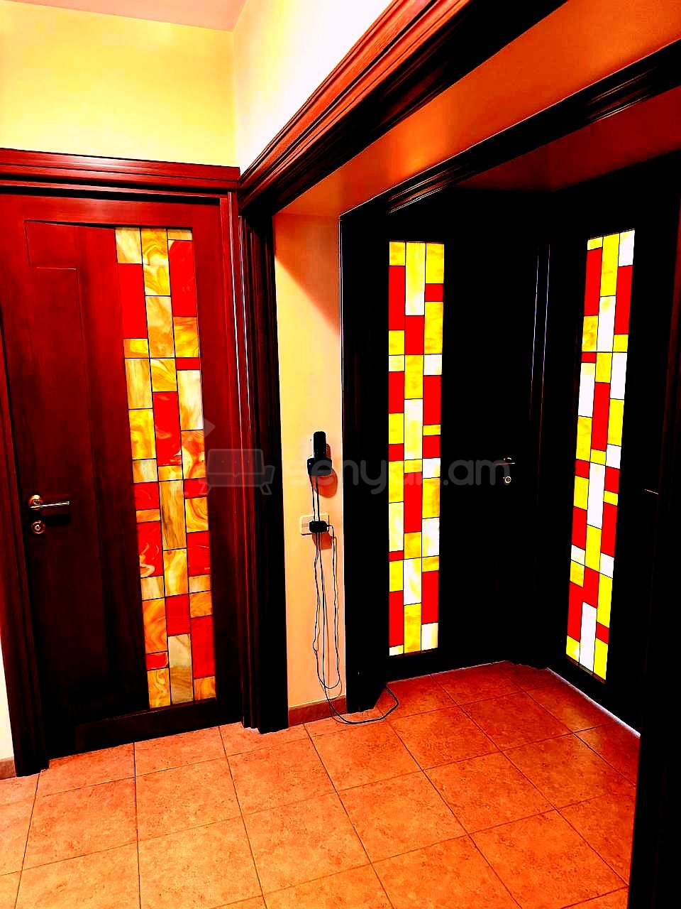 3 Սենյականոց Բնակարան Քարե Շենքում, 80քմ, 4/5 հարկ, Դիզայներական Վերանորոգված