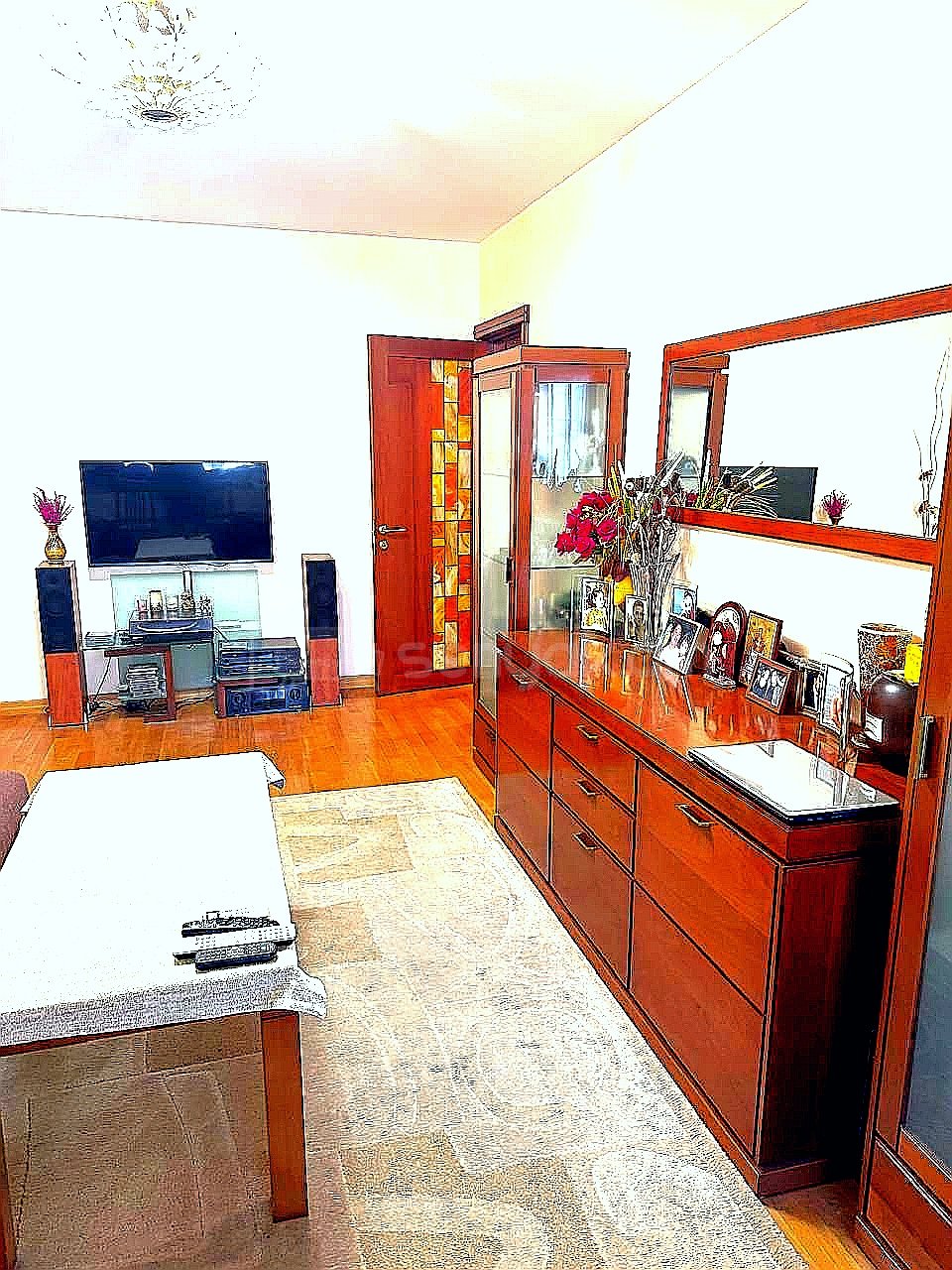 3 Սենյականոց Բնակարան Քարե Շենքում, 80քմ, 4/5 հարկ, Դիզայներական Վերանորոգված