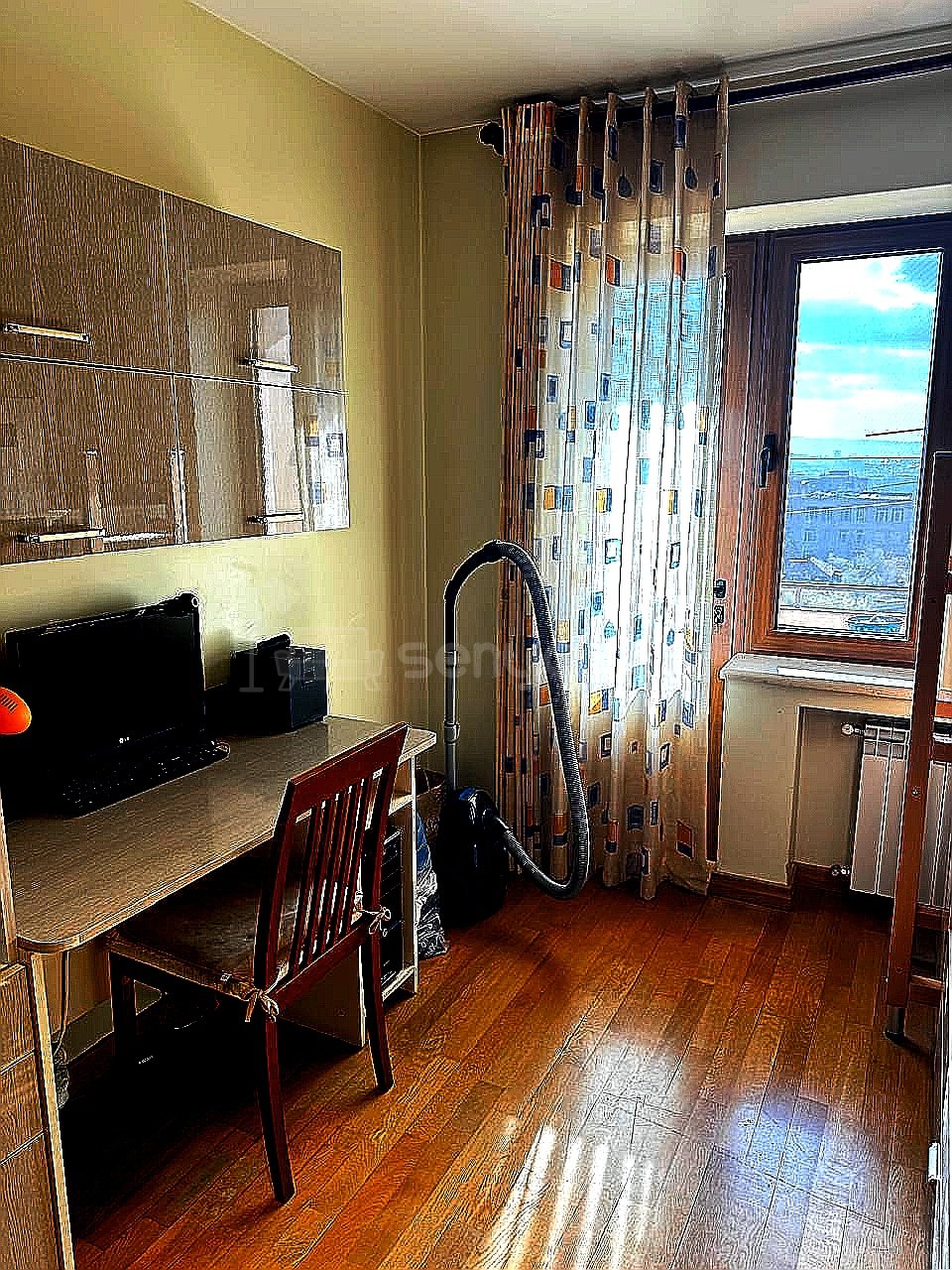 3 Սենյականոց Բնակարան Քարե Շենքում, 80քմ, 4/5 հարկ, Դիզայներական Վերանորոգված