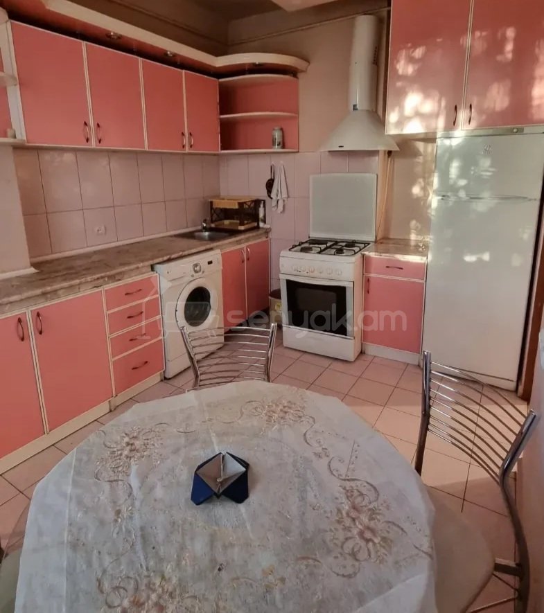 1 Սենյականոց Բնակարան Քարե Շենքում, 45քմ, 3/9 հարկ, Կոսմետիկ Վերանորոգված, Կահավորված