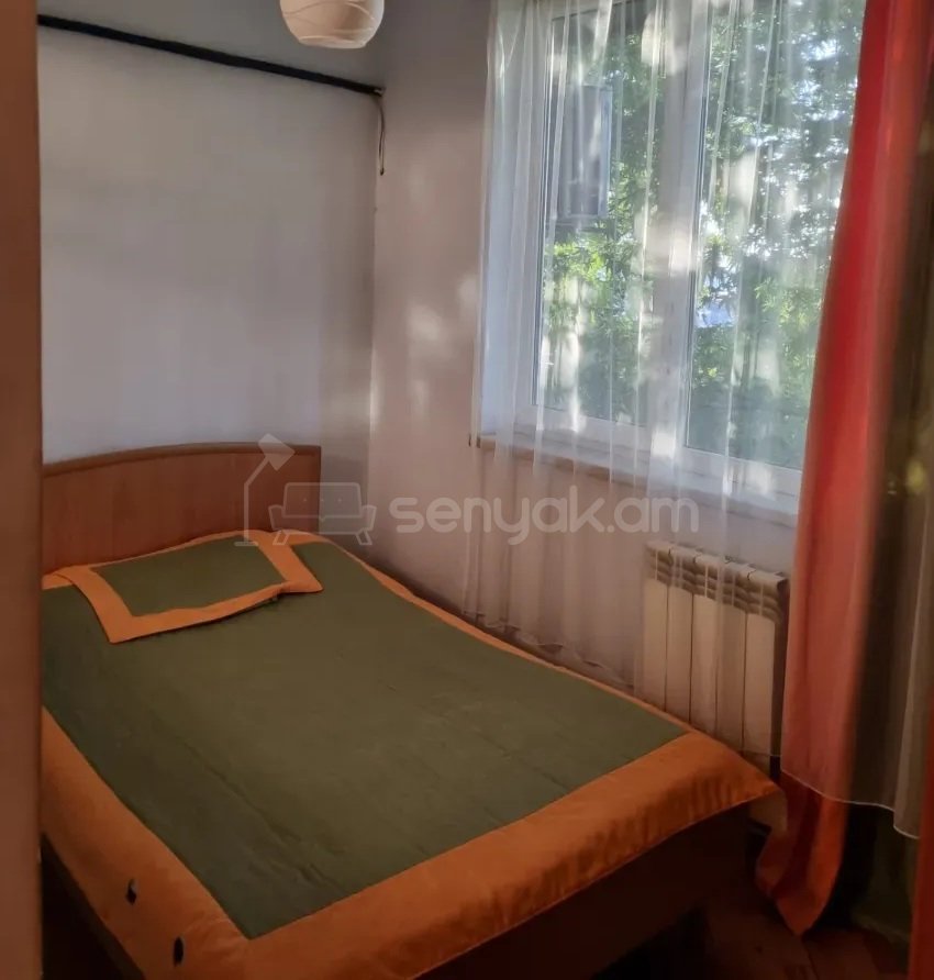 1 Սենյականոց Բնակարան Քարե Շենքում, 45քմ, 3/9 հարկ, Կոսմետիկ Վերանորոգված, Կահավորված