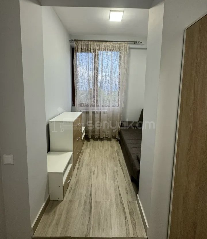 2 Սենյականոց Բնակարան Քարե Շենքում, 48քմ, 2/5 հարկ, Կապիտալ Վերանորոգված, Կահավորված