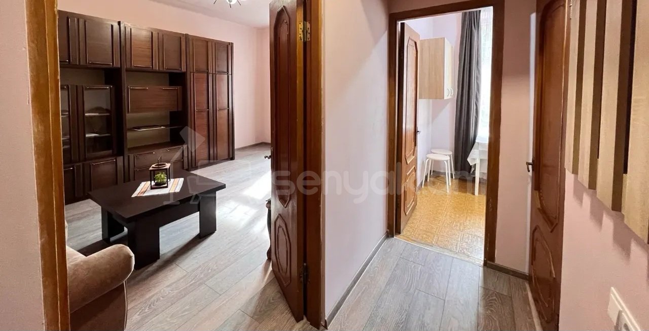 1 Սենյականոց Բնակարան Քարե Շենքում, 40քմ, 2/4 հարկ, Կոսմետիկ Վերանորոգված, Կահավորված