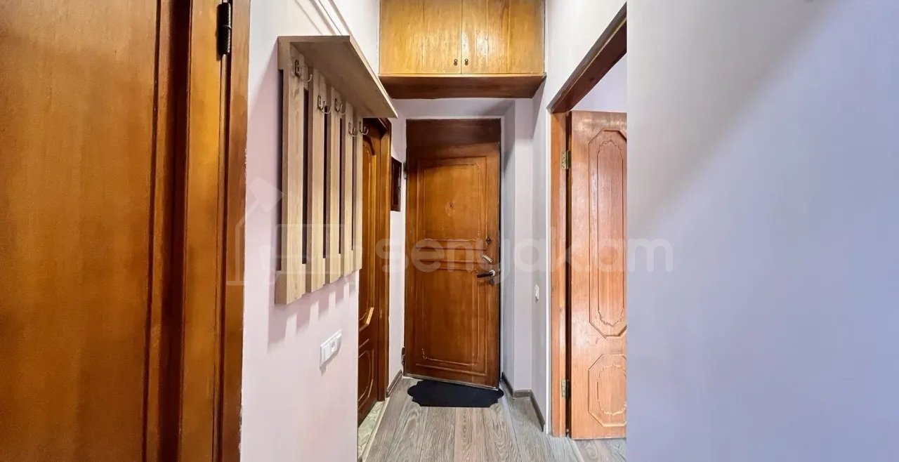 1 Սենյականոց Բնակարան Քարե Շենքում, 40քմ, 2/4 հարկ, Կոսմետիկ Վերանորոգված, Կահավորված