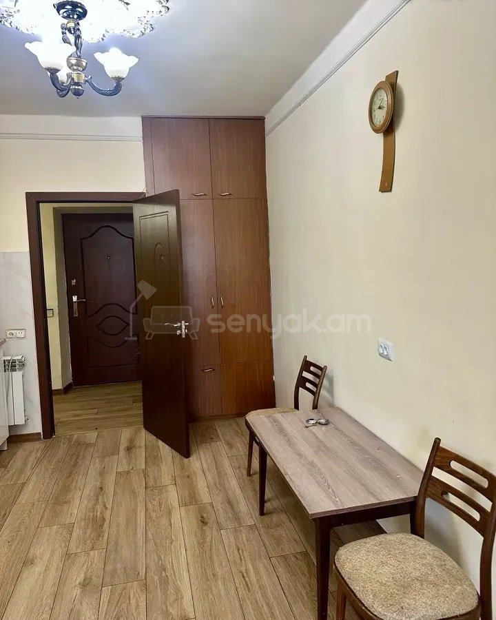 2 Սենյականոց Բնակարան Քարե Շենքում, 49քմ, 1/5 հարկ, Կոսմետիկ Վերանորոգված, Կահավորված