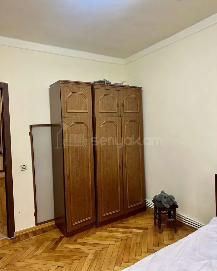 2 Սենյականոց Բնակարան Քարե Շենքում, 49քմ, 1/5 հարկ, Կոսմետիկ Վերանորոգված, Կահավորված