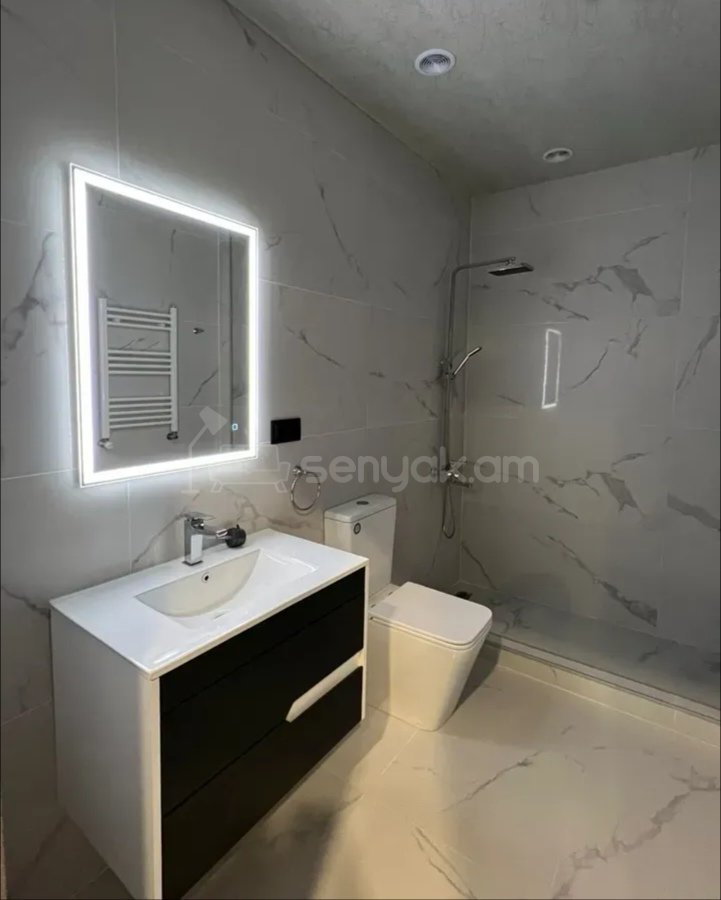 3 Սենյականոց Բնակարան, 100քմ, 2/15 հարկ, Կապիտալ Վերանորոգված, Կահավորված