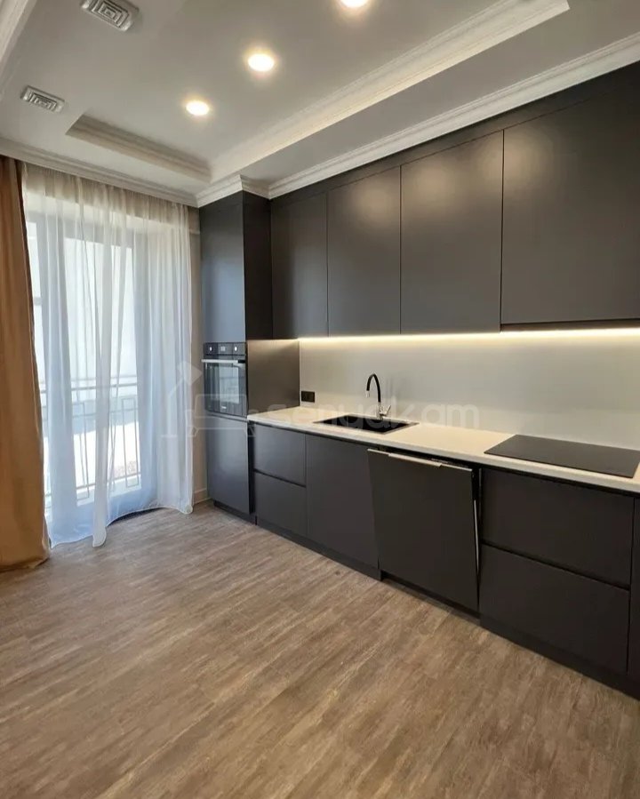 3 Սենյականոց Բնակարան, 100քմ, 2/15 հարկ, Կապիտալ Վերանորոգված, Կահավորված