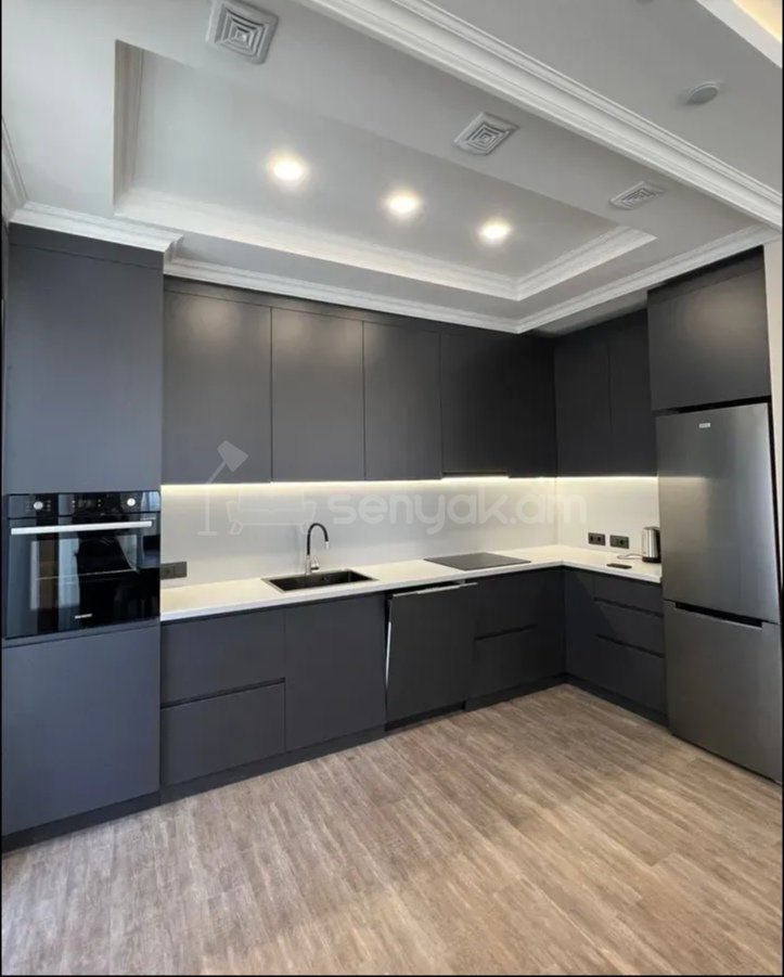 3 Սենյականոց Բնակարան, 100քմ, 2/15 հարկ, Կապիտալ Վերանորոգված, Կահավորված