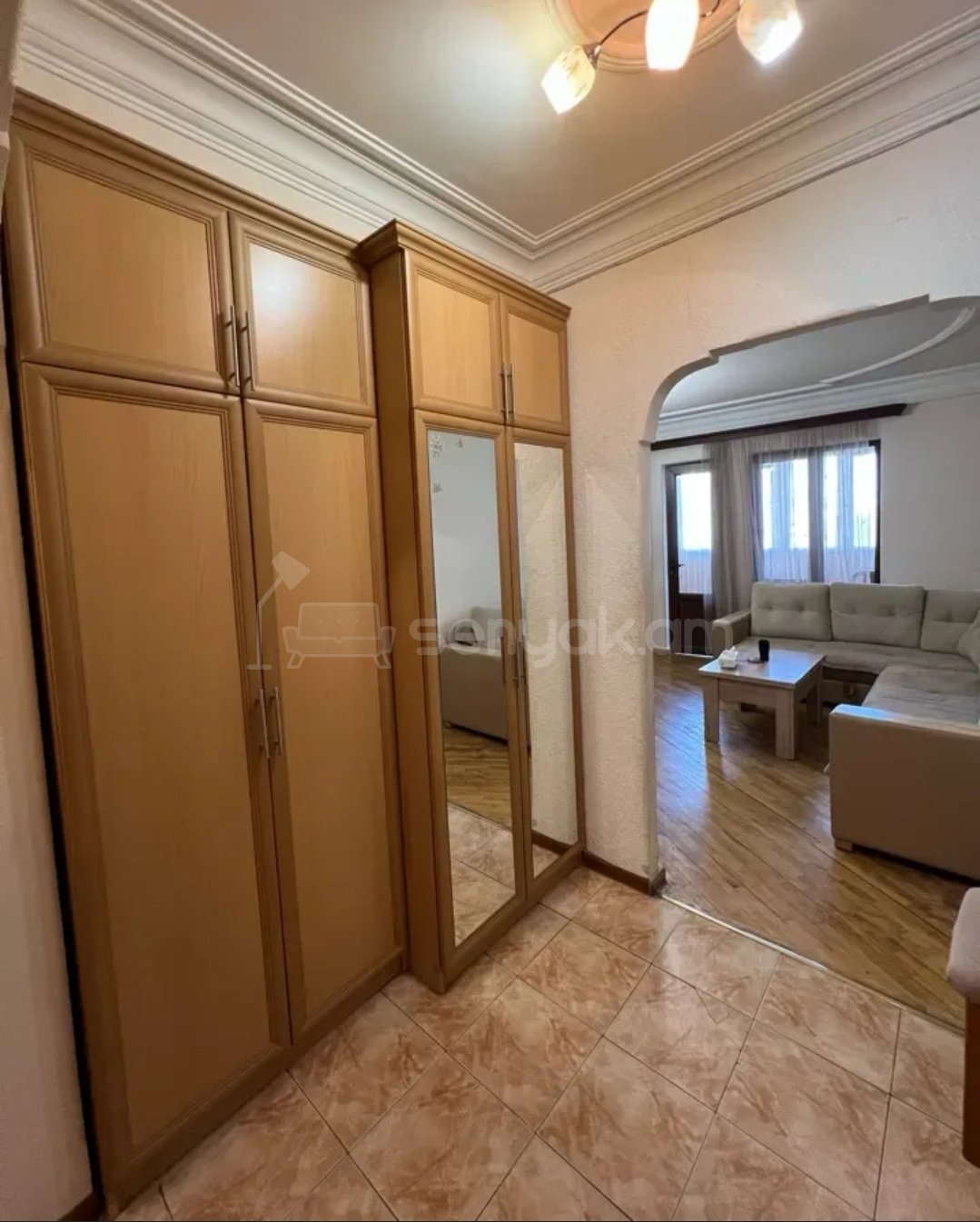 4 Սենյականոց Բնակարան, 98քմ, 9/9 հարկ, Նորմալ Վիճակում, Կահավորված, Արևկող