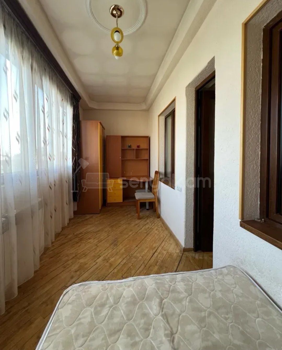 4 Սենյականոց Բնակարան, 98քմ, 9/9 հարկ, Նորմալ Վիճակում, Կահավորված, Արևկող