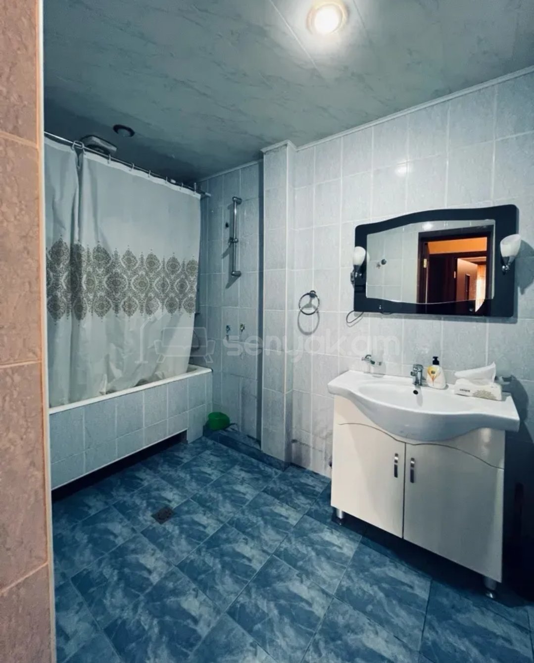 4 Սենյականոց Բնակարան, 98քմ, 9/9 հարկ, Նորմալ Վիճակում, Կահավորված, Արևկող