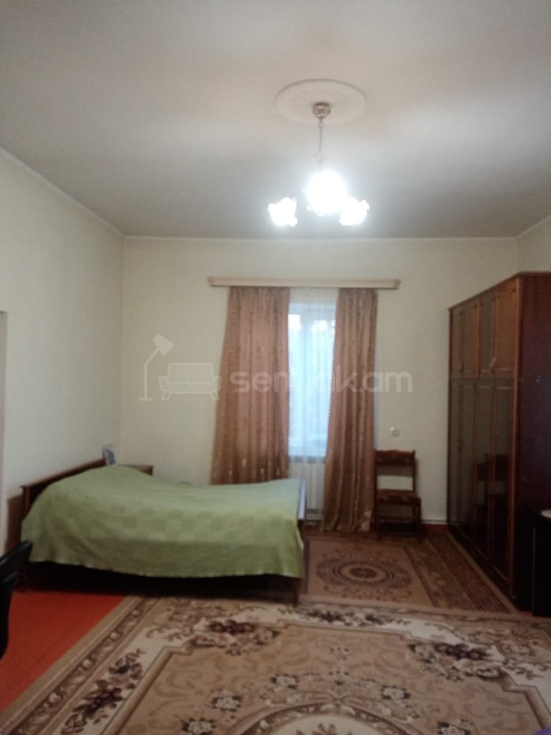 4 Սենյականոց Սեփական Տուն, 111քմ, Նորմալ Վիճակում, Ավտոտնակով