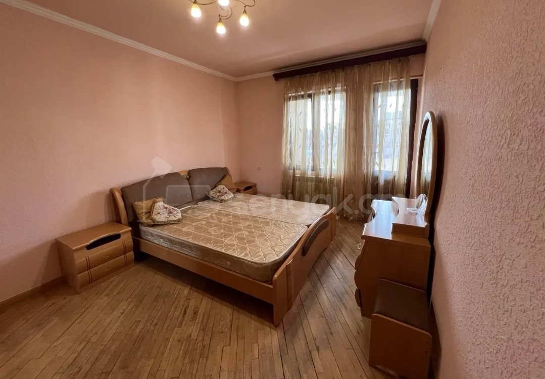 4 Սենյականոց Բնակարան, 98քմ, 9/9 հարկ, Նորմալ Վիճակում, Կահավորված, Արևկող