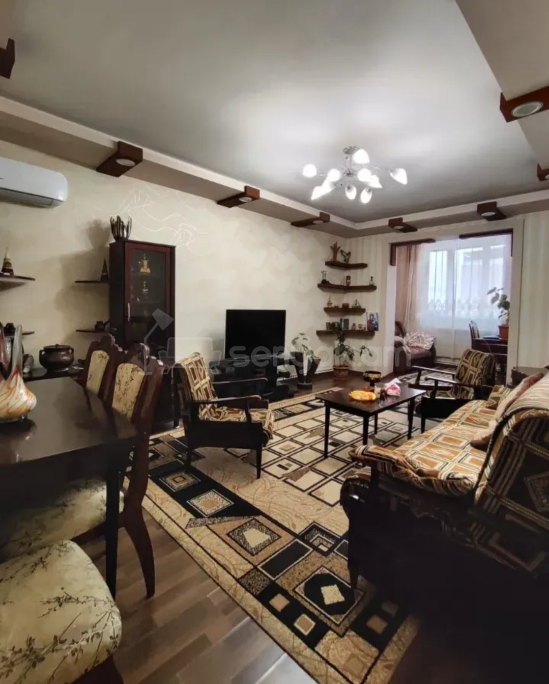 3 Սենյականոց Բնակարան, 80քմ, 8/9 հարկ, Նորմալ Վիճակում