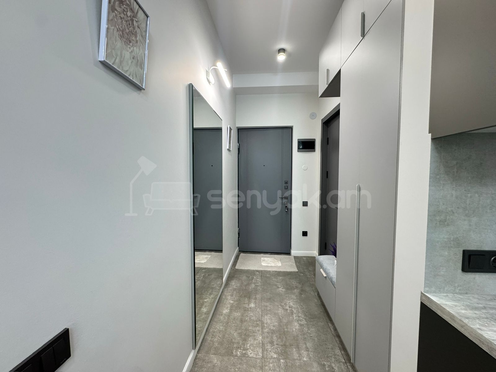 1 Սենյականոց Բնակարան Նորակառույցում, 38քմ, 11/15 հարկ, Դիզայներական Վերանորոգված