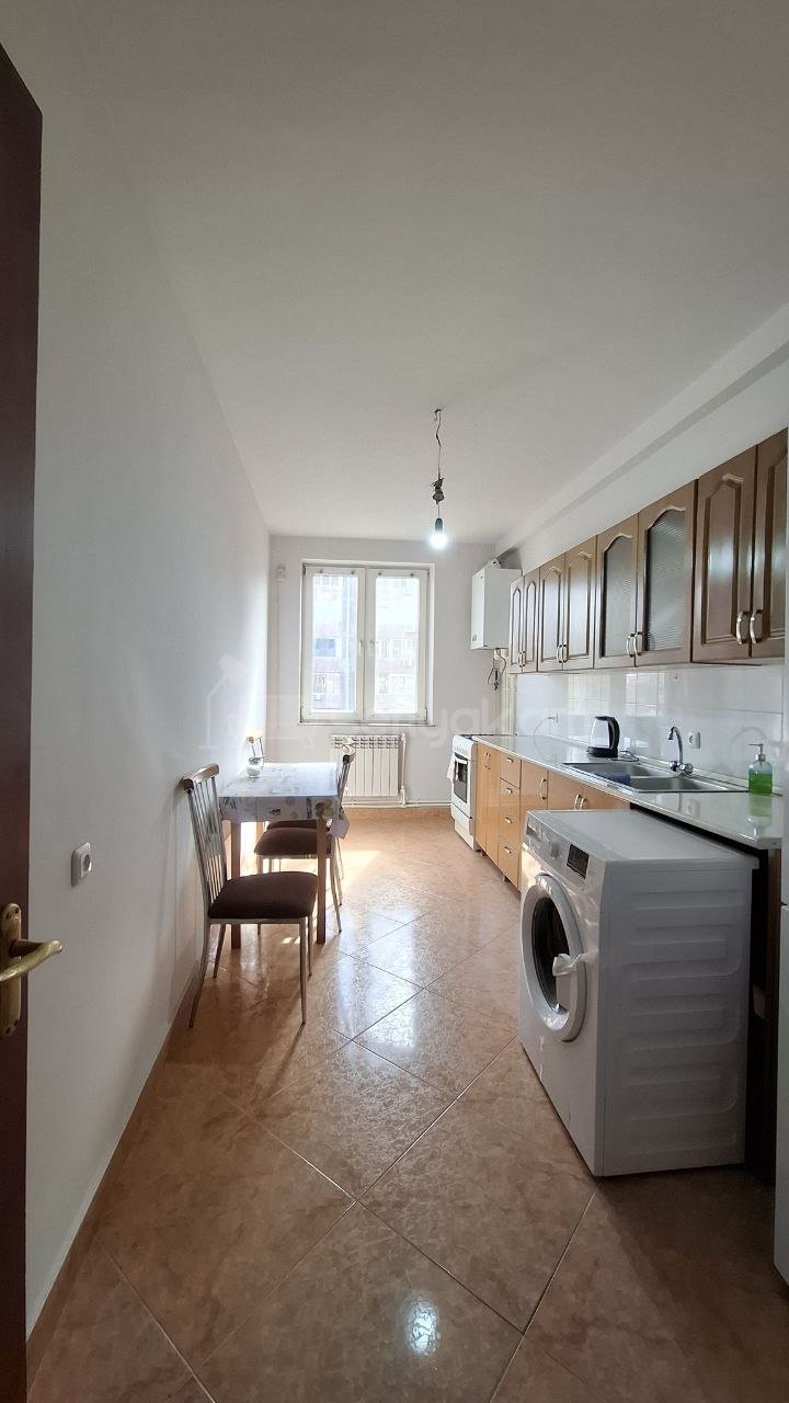 3 Սենյականոց Բնակարան, 80քմ, 6/10 հարկ, Կապիտալ Վերանորոգված, Կահավորված