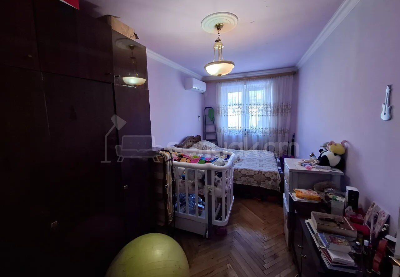 2 Սենյականոց Բնակարան, 50քմ, 4/4 հարկ, Նորմալ Վիճակում