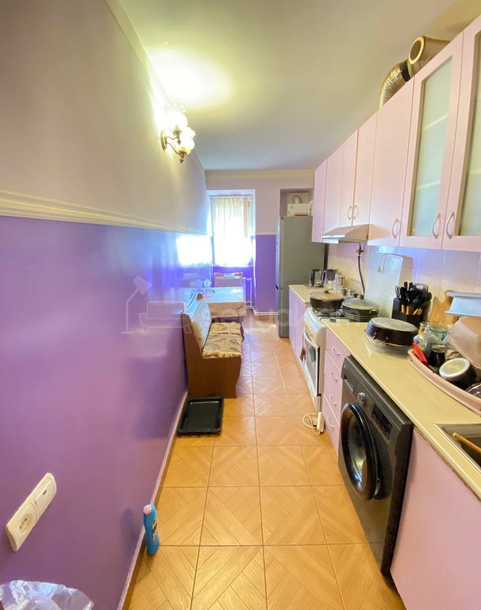 4 Սենյականոց Բնակարան, 90քմ, 2/9 հարկ, Կապիտալ Վերանորոգված