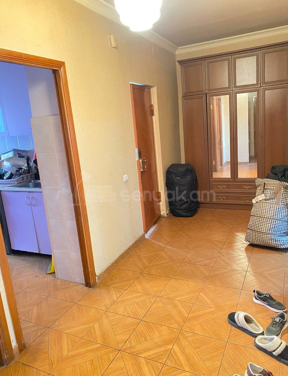 4 Սենյականոց Բնակարան, 90քմ, 2/9 հարկ, Կապիտալ Վերանորոգված