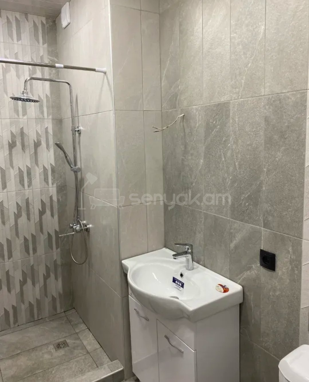 3 Սենյականոց Բնակարան Նորակառույցում, 71քմ, 2/4 հարկ, Կապիտալ Վերանորոգված, Կահավորված, Արևկող