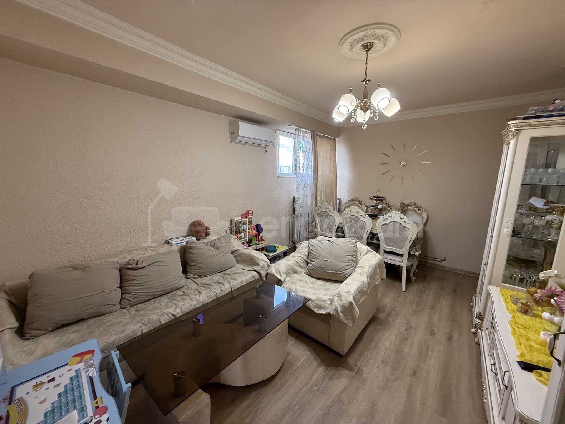 3 Սենյականոց Բնակարան, 45քմ, 9/9 հարկ, Կապիտալ Վերանորոգված