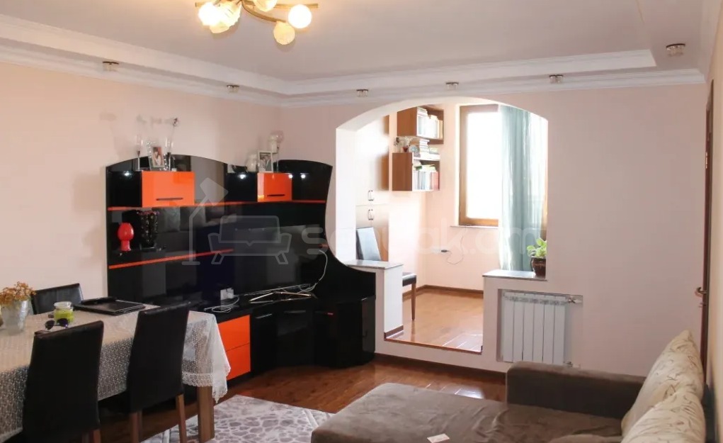 2 Սենյականոց Բնակարան, 62քմ, 4/4 հարկ, Կապիտալ Վերանորոգված