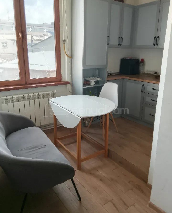 2 Սենյականոց Բնակարան, 60քմ, 5/5 հարկ, Կապիտալ Վերանորոգված