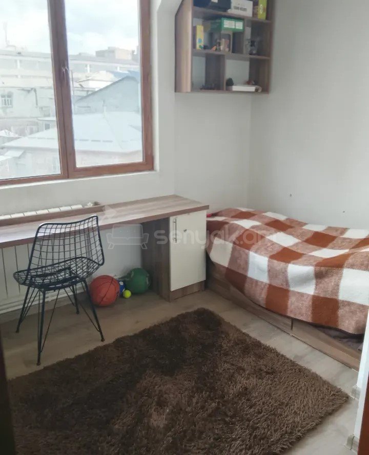 2 Սենյականոց Բնակարան, 60քմ, 5/5 հարկ, Կապիտալ Վերանորոգված