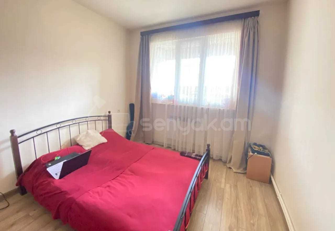 6 Սենյականոց Բնակարան Քարե Շենքում, 109քմ, 1/5 հարկ, Նորմալ Վիճակում