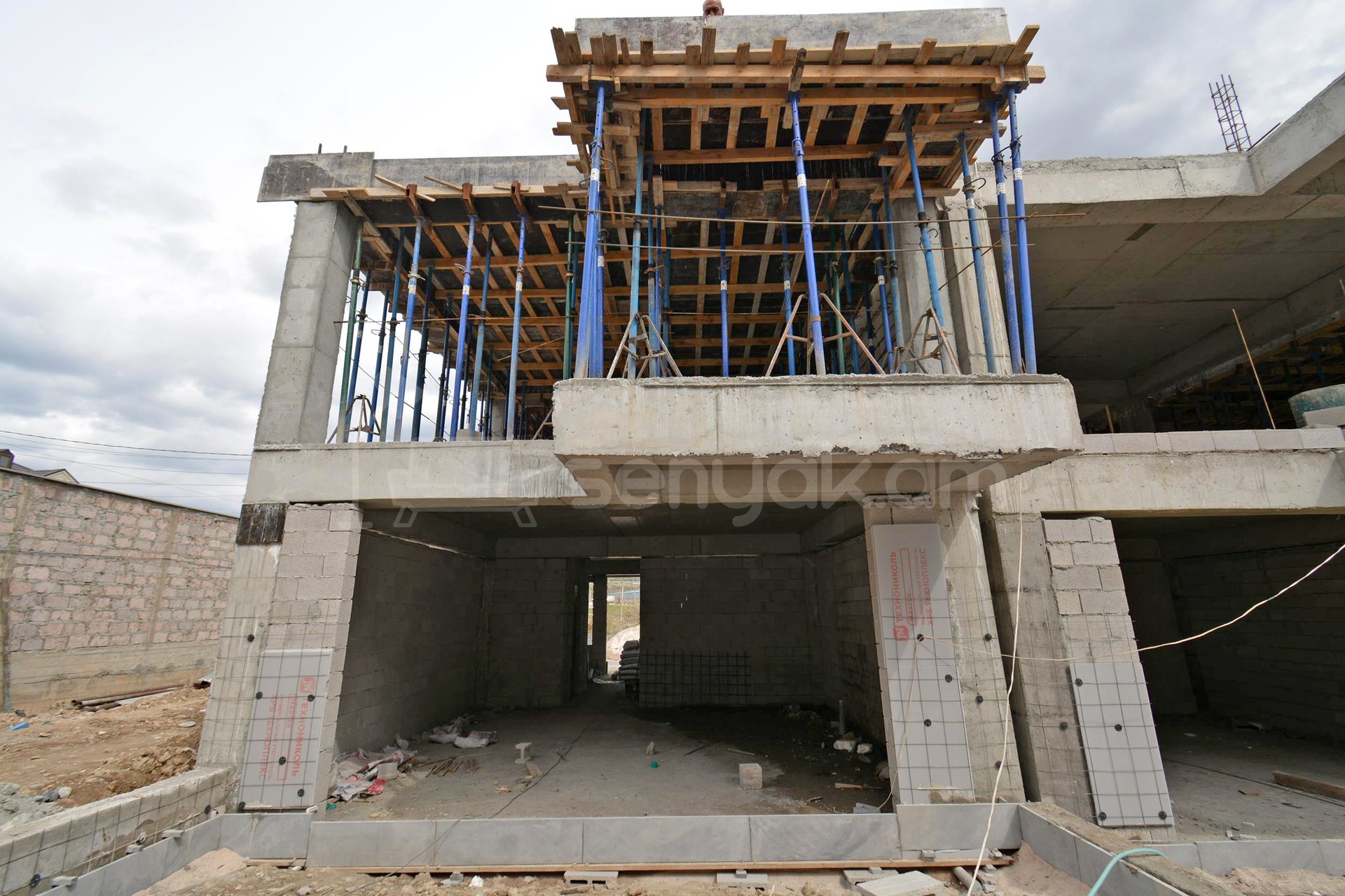 4 Սենյականոց Սեփական Տուն, 156քմ, Ավտոտնակով